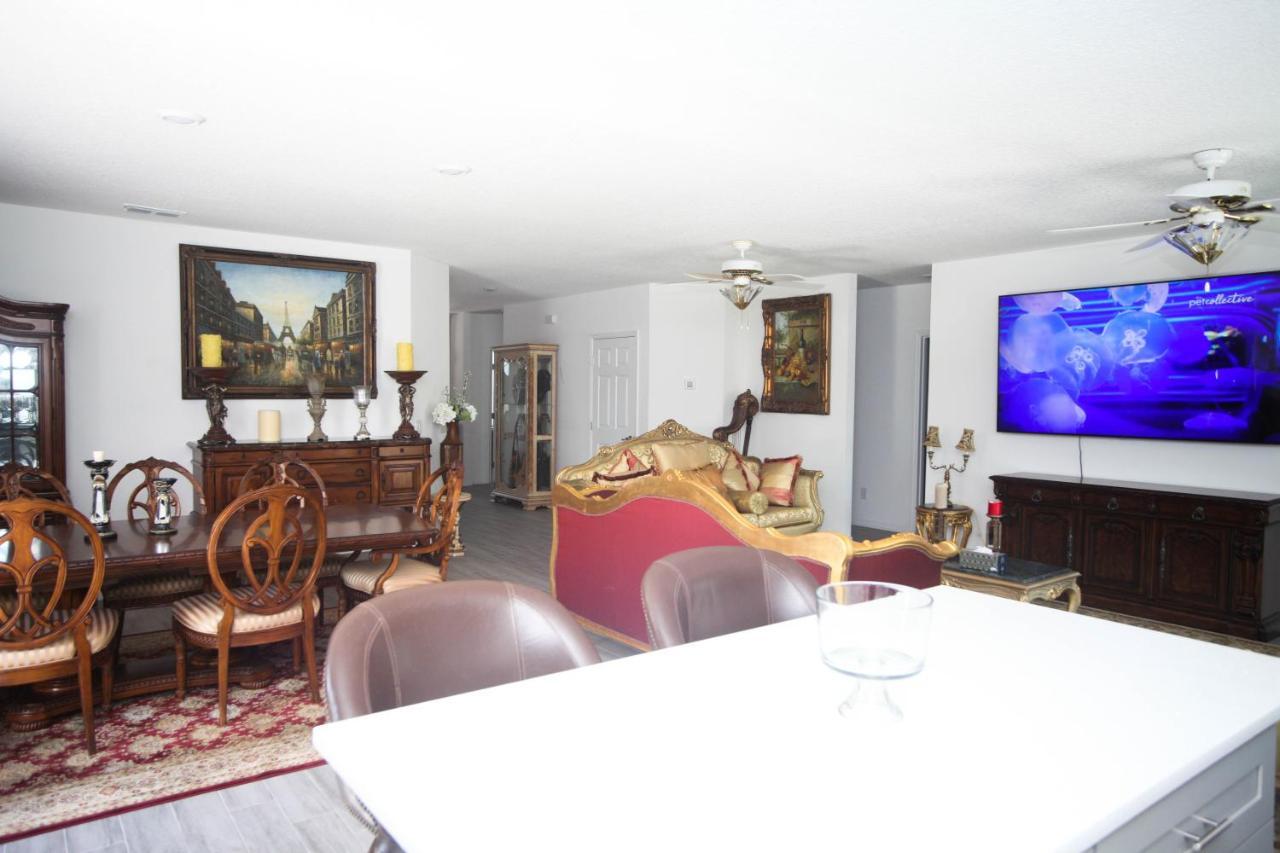 A Beautiful Queen Bedroom 奥兰多 外观 照片