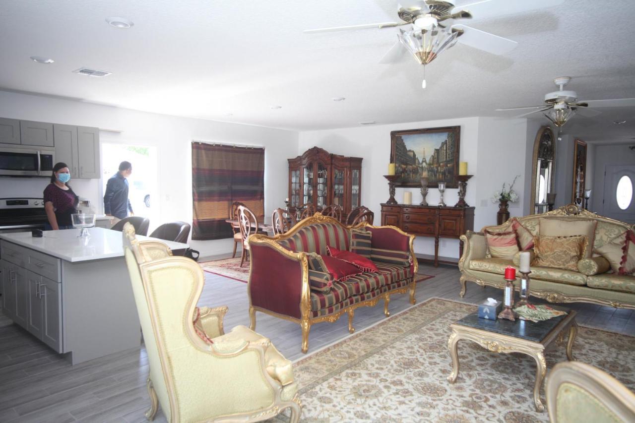 A Beautiful Queen Bedroom 奥兰多 外观 照片