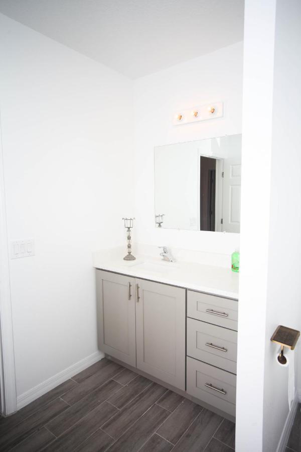 A Beautiful Queen Bedroom 奥兰多 外观 照片