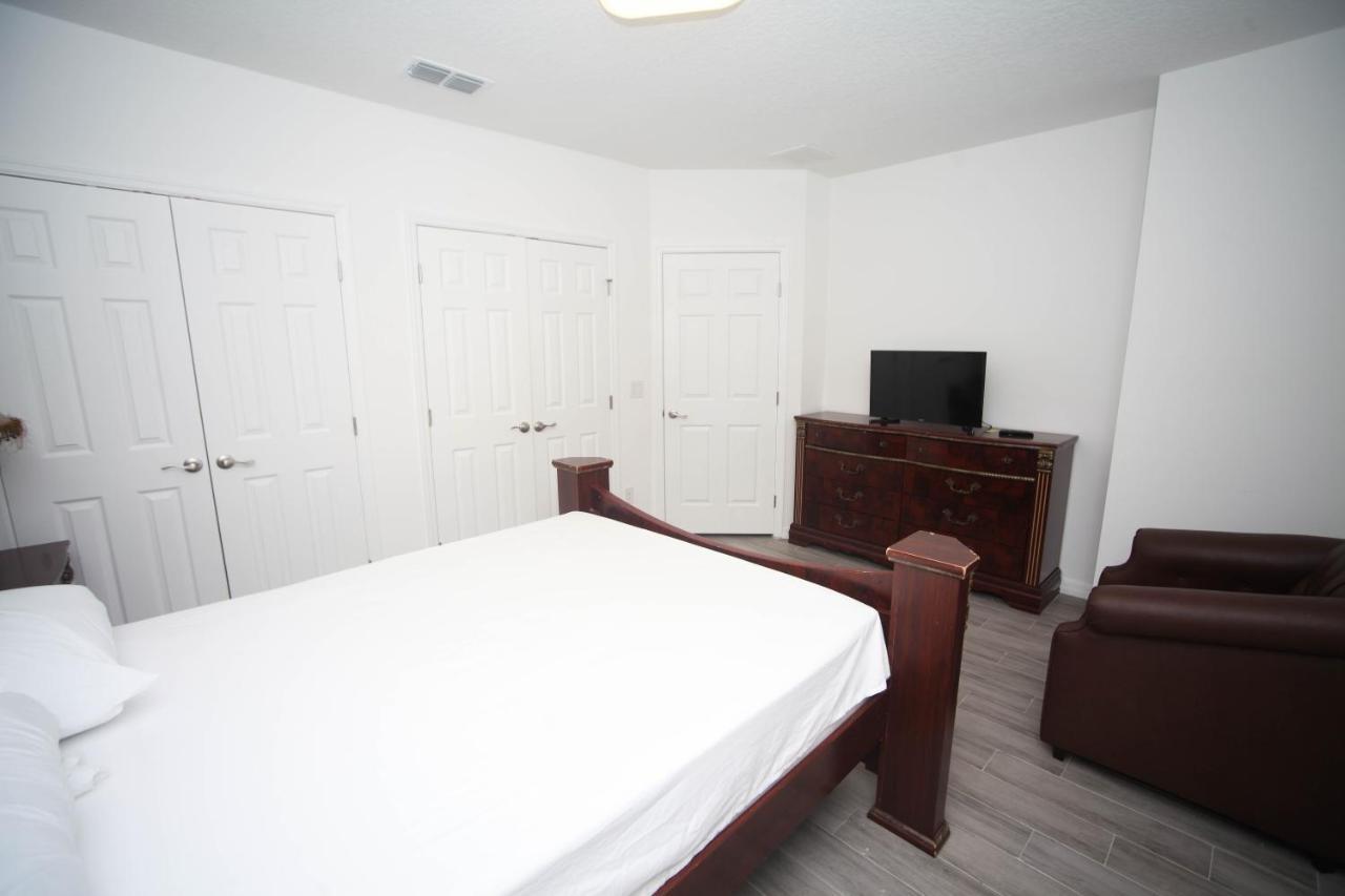 A Beautiful Queen Bedroom 奥兰多 外观 照片